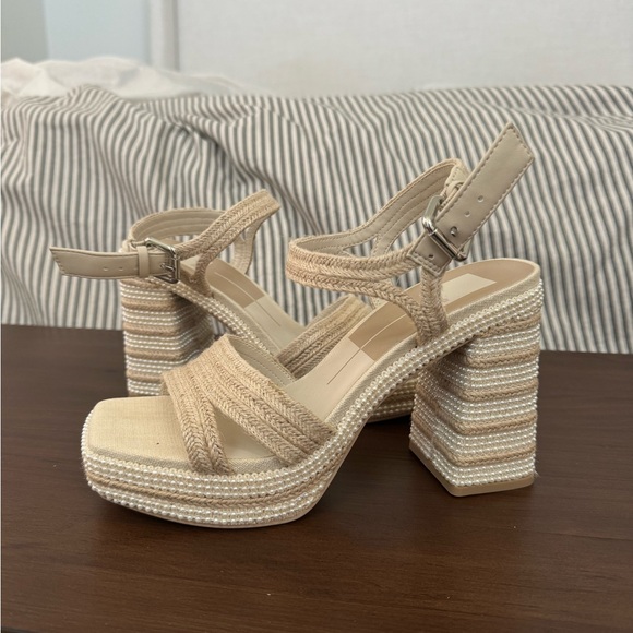 NWOT Dolce Vita Anira Pearl Platform Heels - Picture 1 of 4